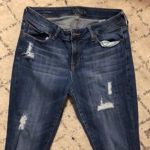 Limited Edition ripped Lolita Skinny Jean